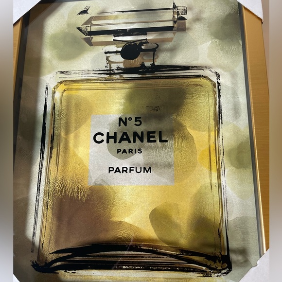 Wall Art - NWT - Luxury Chanel No 5 Design - Picture 2 of 4